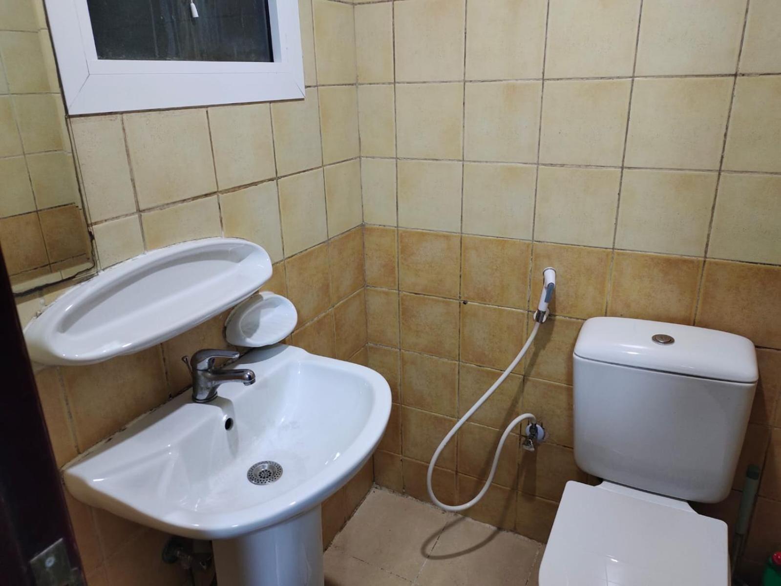 Arnim Suite - 3 Bedrooms Apartment Sharjah Esterno foto